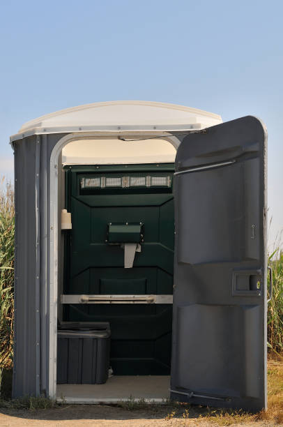 Portable Toilet Options We Offer in Amherst, TX